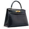 Hermès – Kelly Sellier 28 en cuir Box Calf Bleu