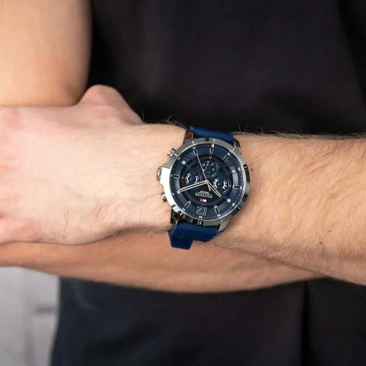 1710489-tommy-hilfiger-watch-men-blue-dial-rubber-strap-quartz-analog-chronograph-5atm-water-resistant-luca_5