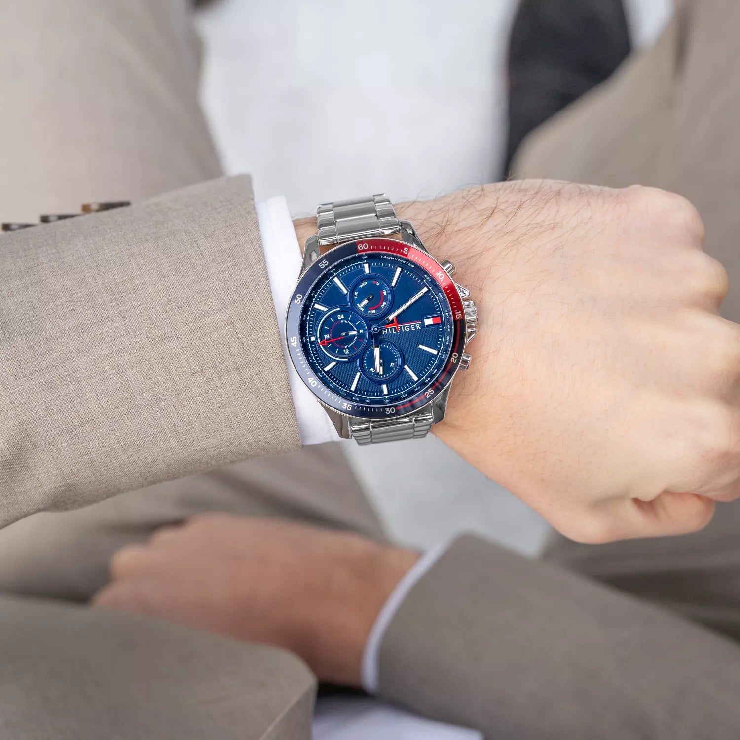 tommy_hilfiger_17917181