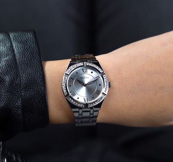 c1_d70be6d3-2117-4dae-990a-b4abe429e80a_1024x1024 Montre Guess Cosmo Diamonds Femme Argent GW0033L1