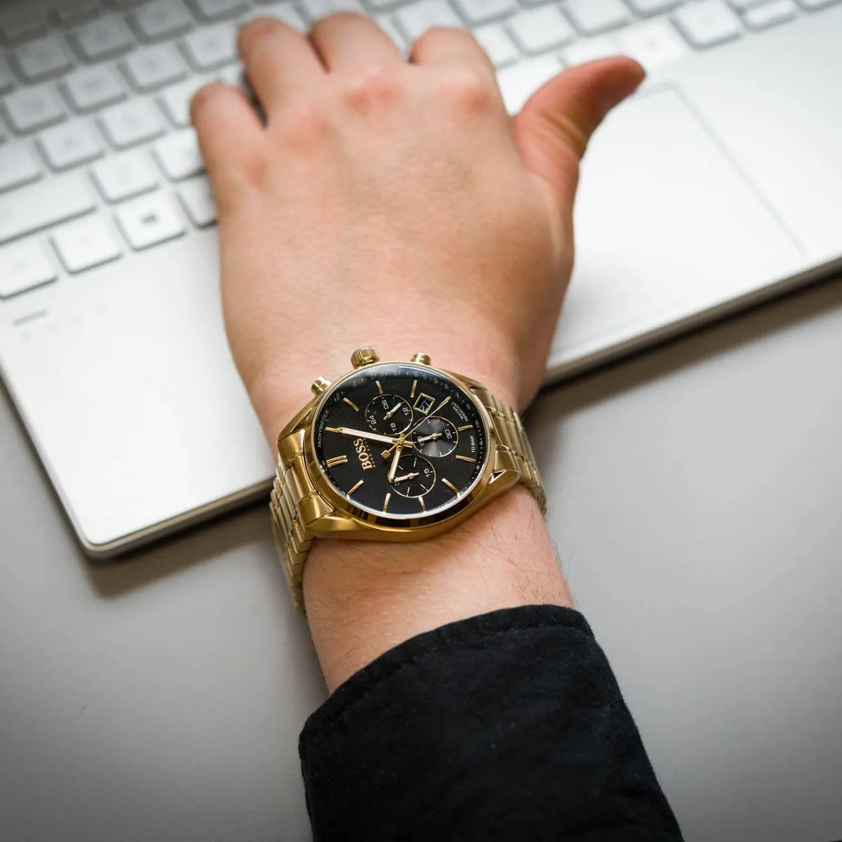 1513848-hugo-boss-watch-10bar-water-resistant-men-black-dial-metal-stainless-gold-strap-quartz-battery-analog-chronograph-champion_9 Montre Boss Champion Chronograph 1513848