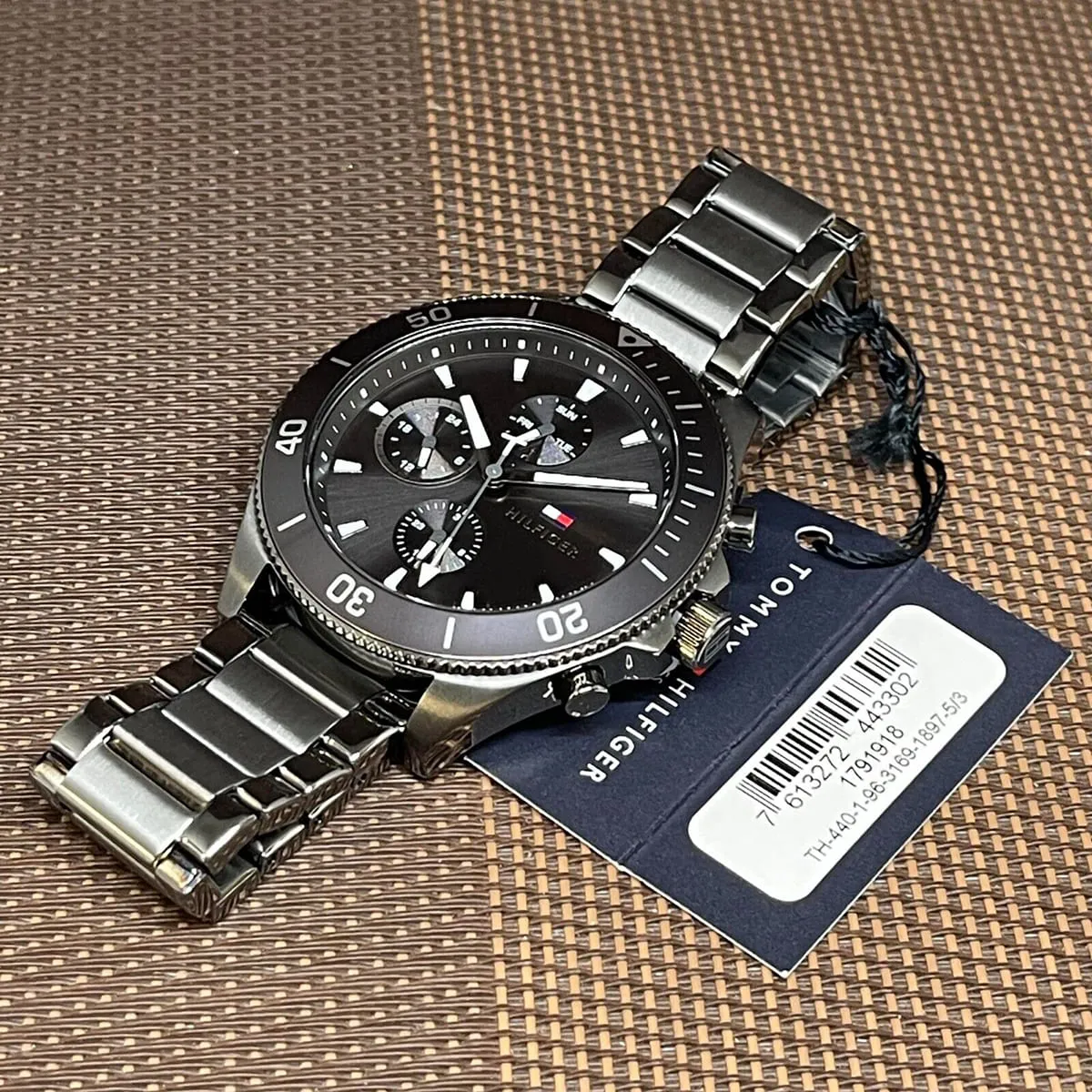 1791918-tommy-hilfiger-watch-men-gray-dial-metal-stainless-steel-strap-quartz-battery-analog-larson_8 Montre Homme Tommy Hilfiger Larson 1791918