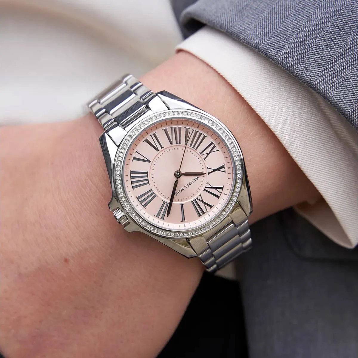 mk6929-michael-kors-watch-women-crystals-pink-dial-metal-stainless-steel-silver-strap-quartz-battery-analog-three-hand-kacie_6 Montre Femme Michael Kors Kacie MK6929