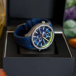 1513821 hugo boss watch men blue dial rubber strap quartz battery analog chronograph 10bar water resistant globetrotter 8