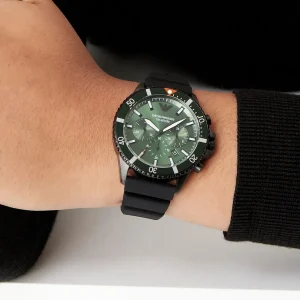 ar11463 emporio armani watch 100 meters men green dial rubber black strap quartz battery analog chronograph 19