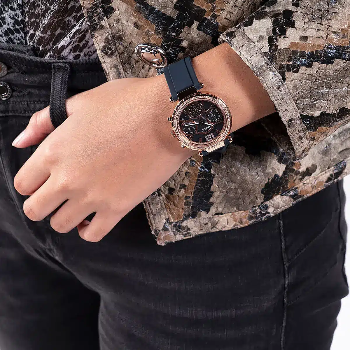 gw0484l2 guess watch women blue dial rubber strap quartz battery analog solstice 6 gw0484l2 guess watch women blue dial rubber strap quartz battery analog solstice 6