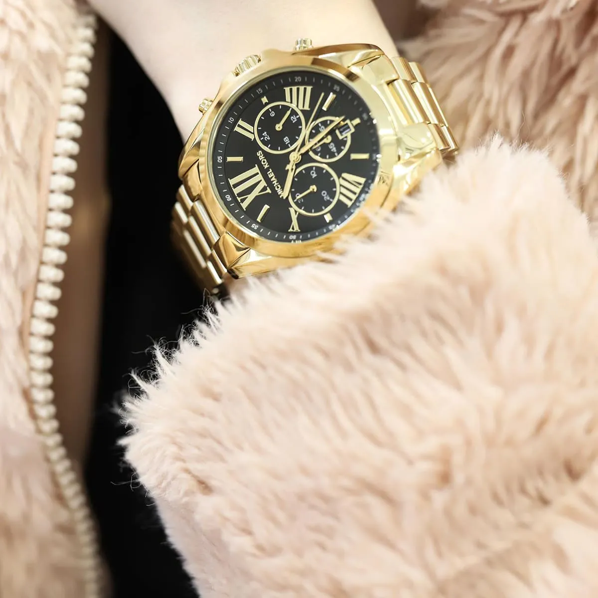 mk5739 michael kors watch women black dial metal stainless steel gold strap quartz battery analog chronograph bradshaw 12 mk5739 michael kors watch women black dial metal stainless steel gold strap quartz battery analog chronograph bradshaw 12