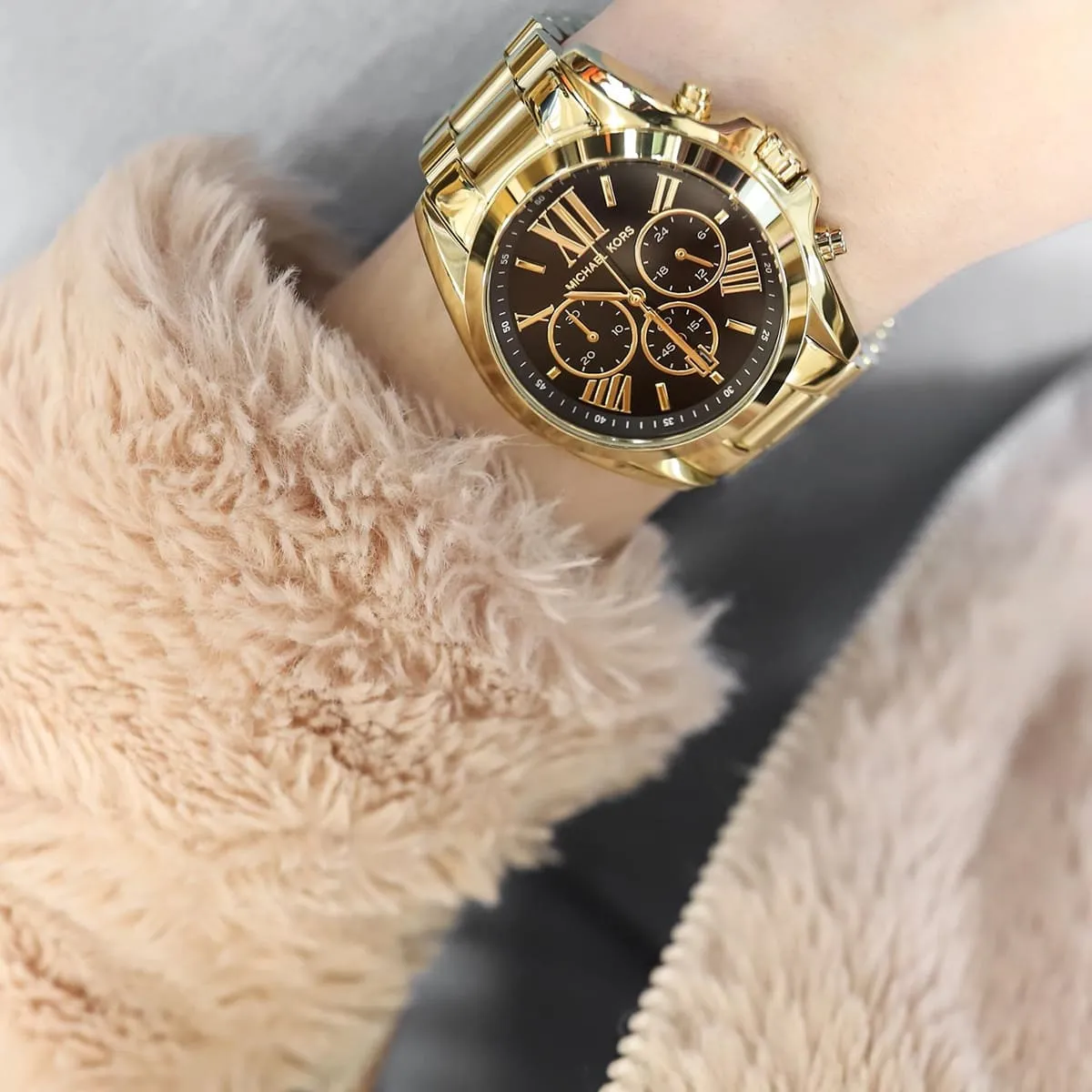 mk5739 michael kors watch women black dial metal stainless steel gold strap quartz battery analog chronograph bradshaw 19 mk5739 michael kors watch women black dial metal stainless steel gold strap quartz battery analog chronograph bradshaw 19
