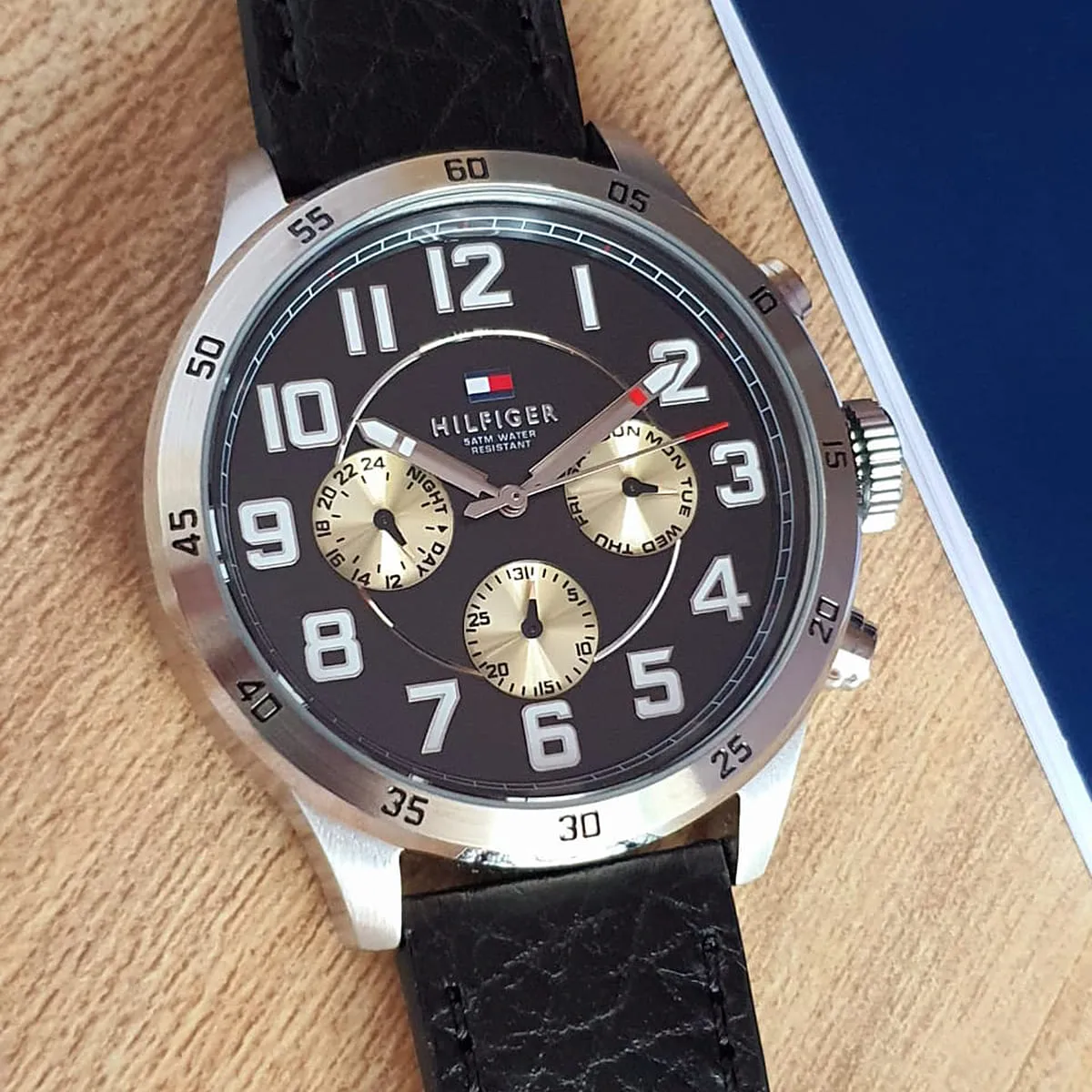 1791050 tommy hilfiger watch 5atm water resistant men black dial leather strap quartz battery analog trent 6 1791050 tommy hilfiger watch 5atm water resistant men black dial leather strap quartz battery analog trent 6