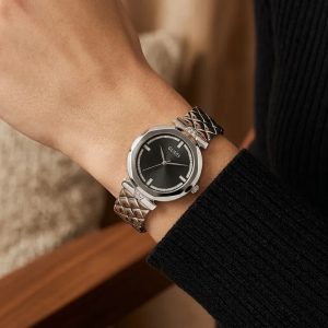 guess montre femme guess rumour gw0613l1 cadran noir bracelet acie gw0613l1 vue 4 v1782041774606