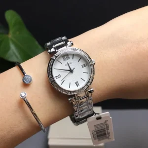 guess w0767l1 montre femme portee au poignet
