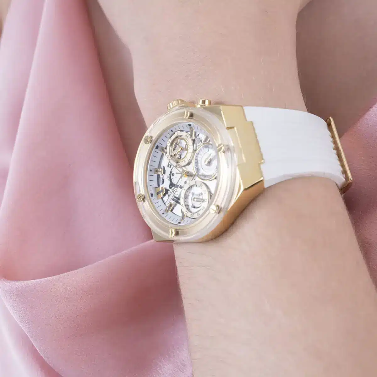 gw0409l2 guess watch women silver dial rubber white strap quartz battery analog athena 7 gw0409l2 guess watch women silver dial rubber white strap quartz battery analog athena 7