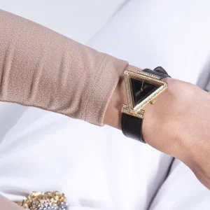 gw0504l5 guess watch women triangle crystals black dial leather strap quartz battery analog three hand fame 7
